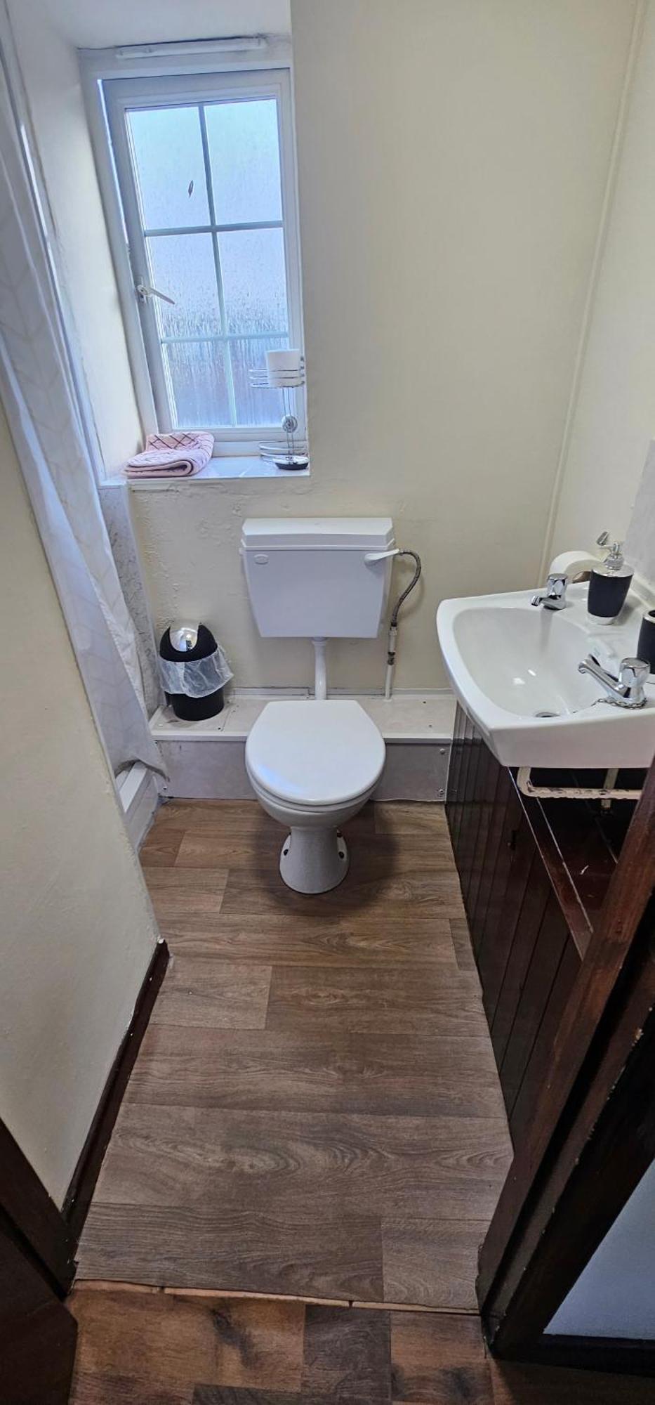 No 4 Trelawney Apartment - Onsite Bar - Restaurant - Horse Riding Menheniot Bagian luar foto